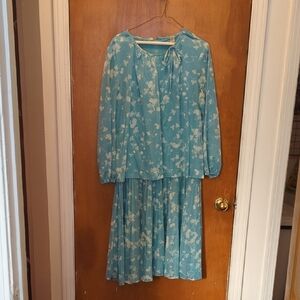 Chic Floral Long Sleeve Dress